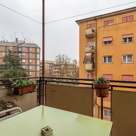 Altido Classic Style Flat With Balcony Apartment Rome